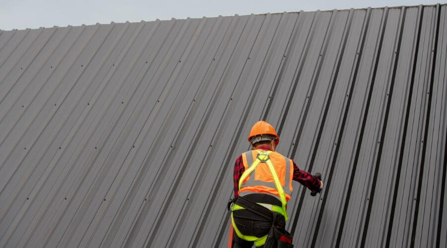 Professional gutter cleaning in Johnson, VT